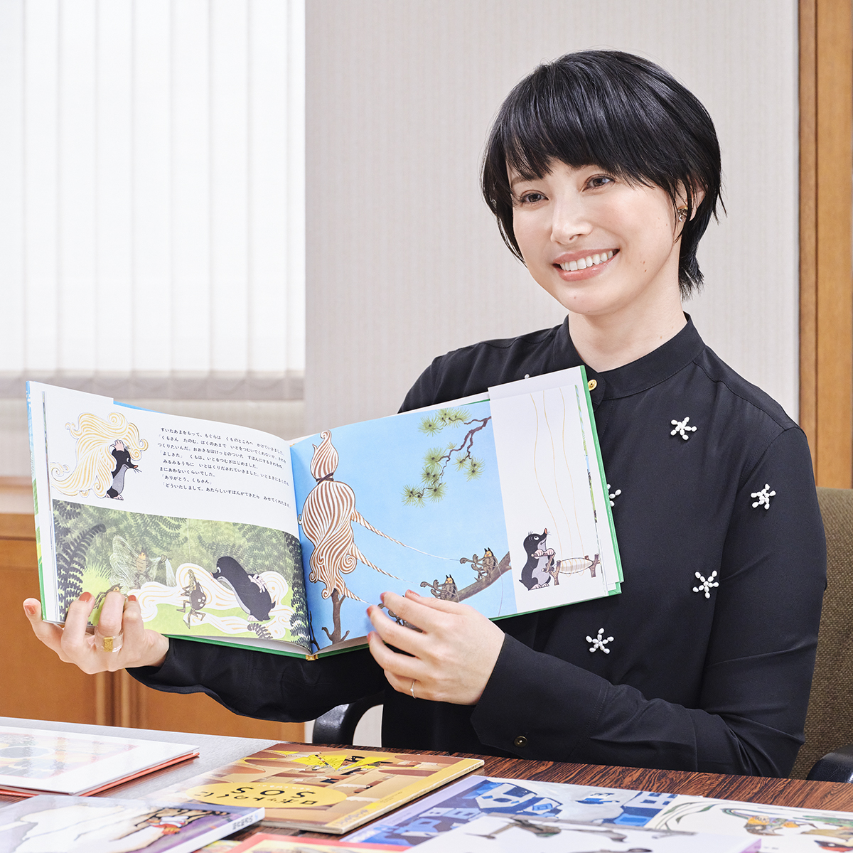今も昔も大好きな絵本たち｜俳優 美村里江さん③ | とものま 子どもと
